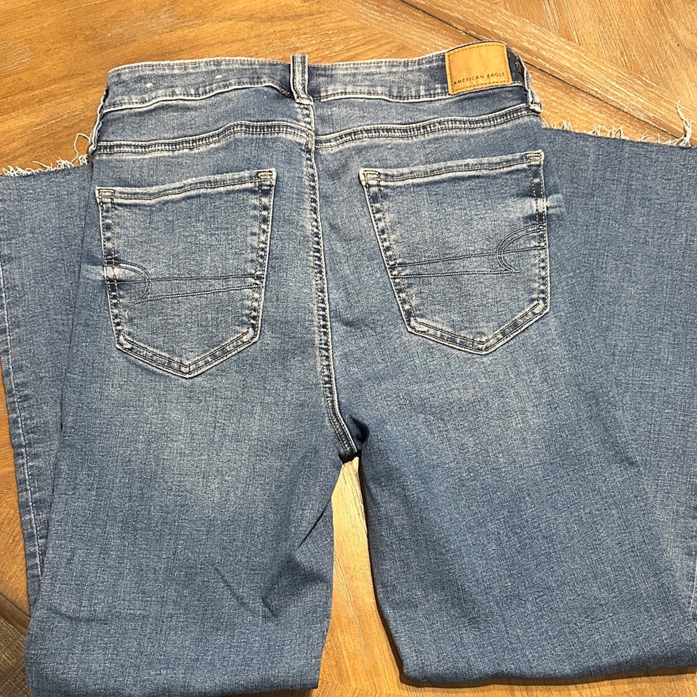 American Eagle Outfitters Women's Cropped Straight-Leg Jeans - Mid Blue - Picture 5 of 6
